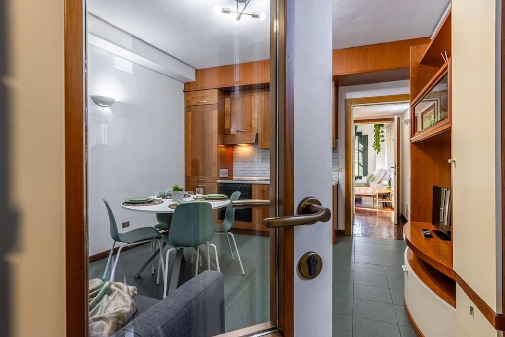 شقة Close To Duomo Lovely City Center Flat ميلان المظهر الخارجي الصورة